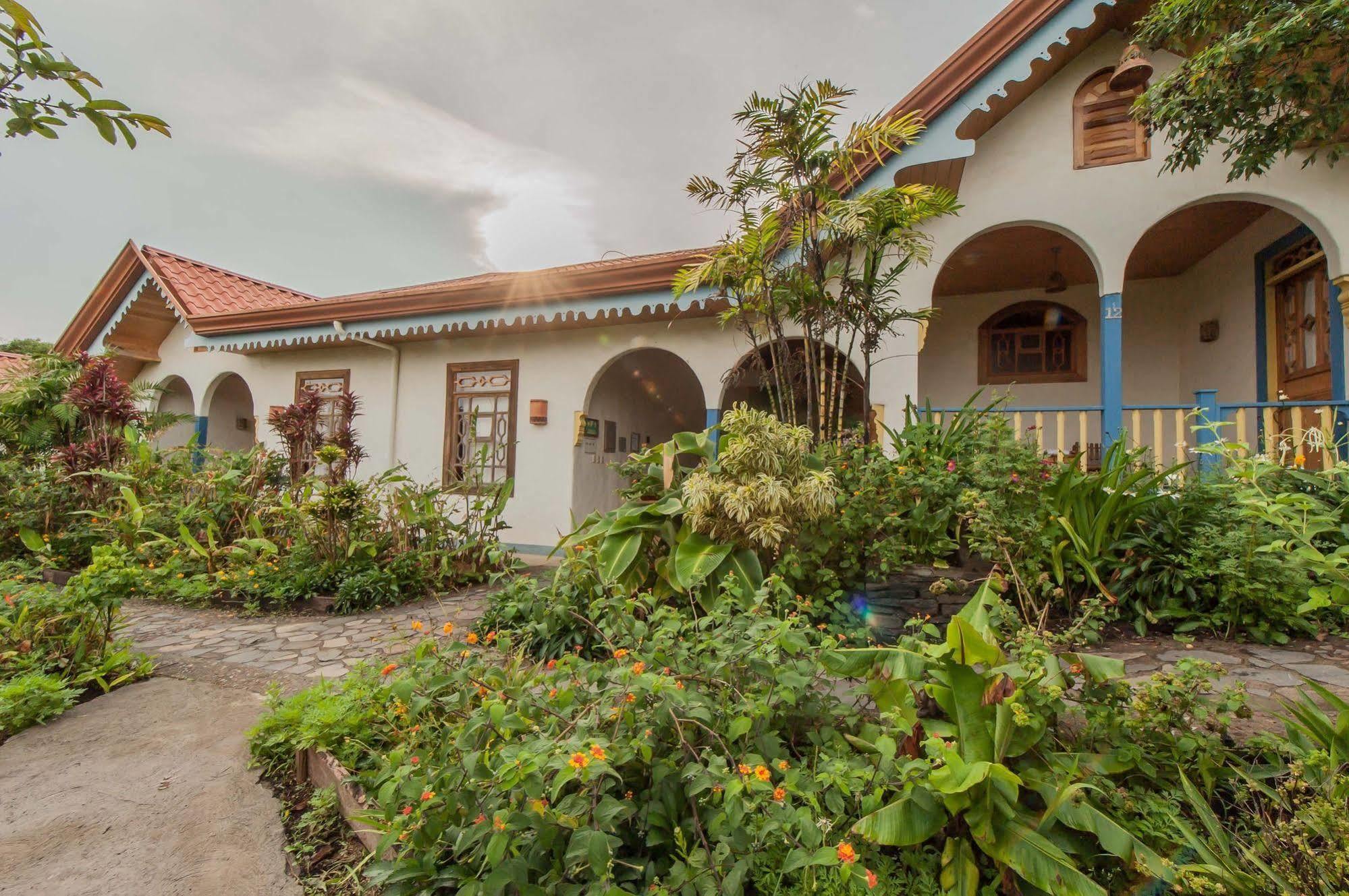 Hotel Claro De Luna Monteverde Екстериор снимка