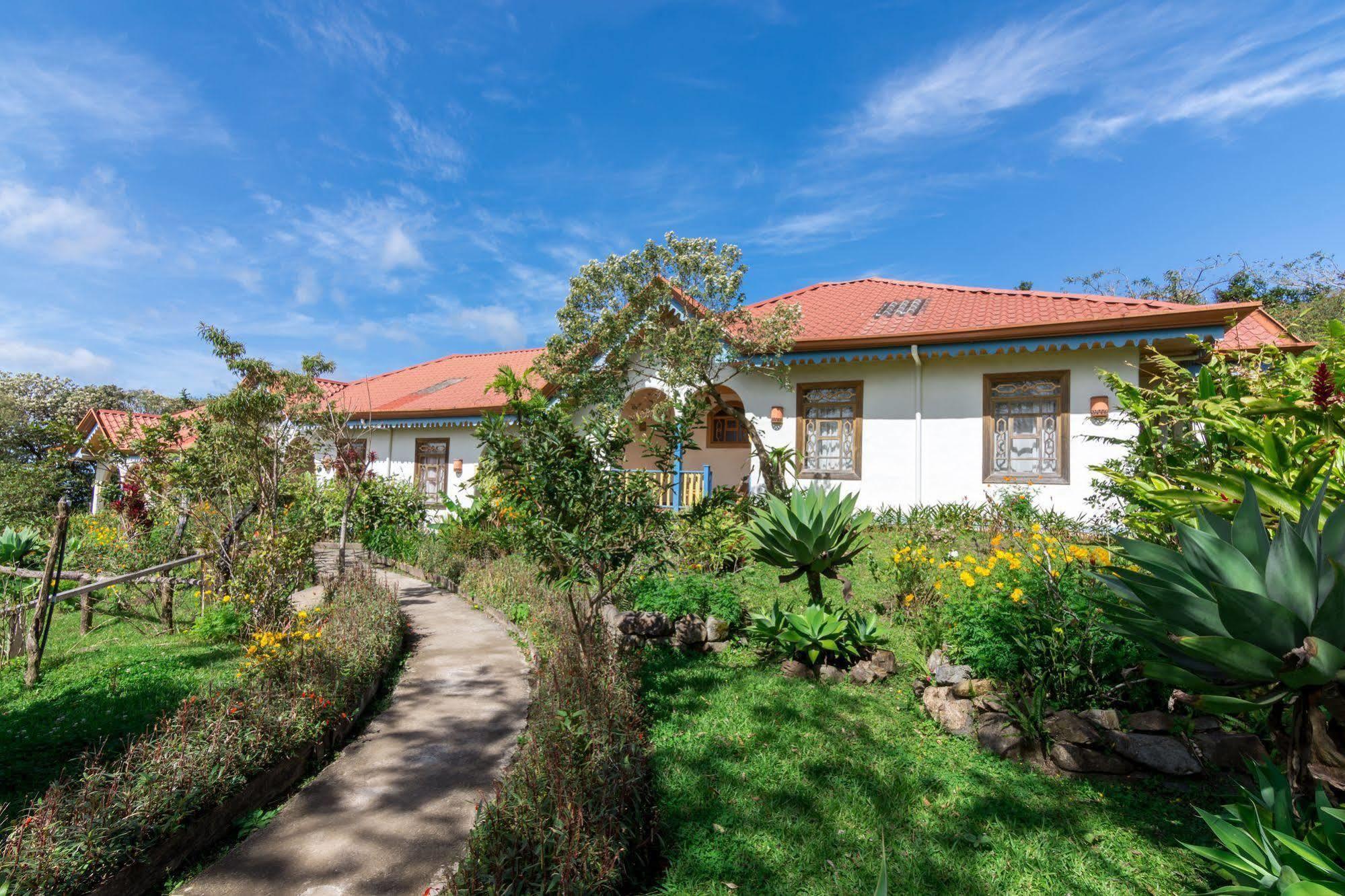 Hotel Claro De Luna Monteverde Екстериор снимка