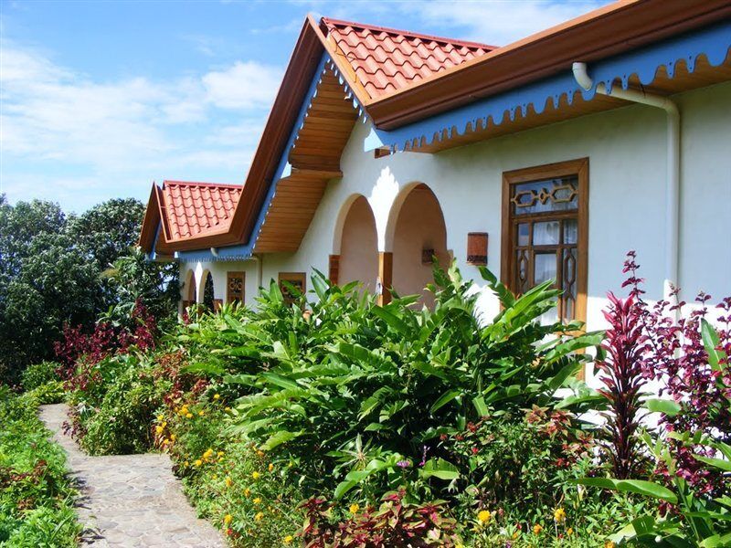 Hotel Claro De Luna Monteverde Екстериор снимка