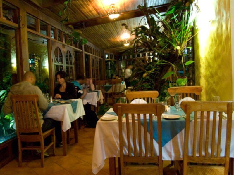 Hotel Claro De Luna Monteverde Екстериор снимка